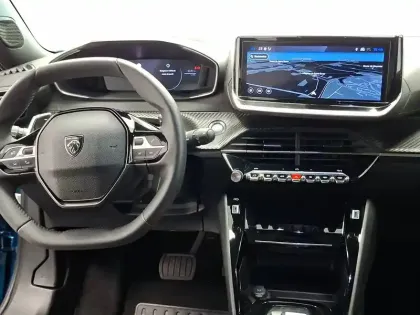 Photo 13 Peugeot 2008  Hybrid 136 e-DCS6