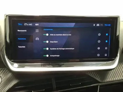 Photo 25 Peugeot 2008  Hybrid 136 e-DCS6