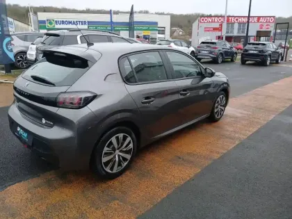 Photo 44 Peugeot 208  PureTech 75 S&S BVM5