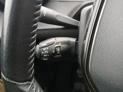 Photo 57 Peugeot 208  PureTech 75 S&S BVM5