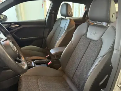 Photo 17 Audi A1  Sportback 30 TFSI 110 ch S tronic 7