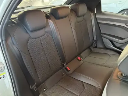 Photo 9 Audi A1  Sportback 30 TFSI 110 ch S tronic 7