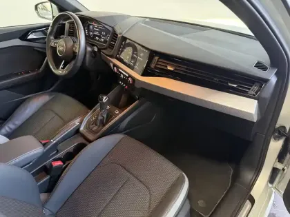 Photo 6 Audi A1  Sportback 30 TFSI 110 ch S tronic 7