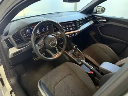 Photo 5 Audi A1  Sportback 30 TFSI 110 ch S tronic 7