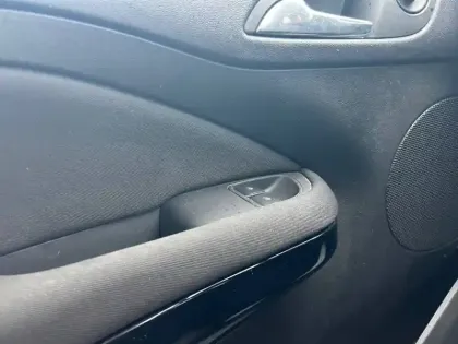 Photo 18 Opel Adam  1.4 Twinport 87 ch S/S