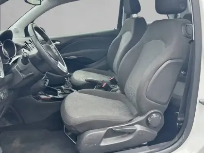 Photo 10 Opel Adam  1.4 Twinport 87 ch S/S