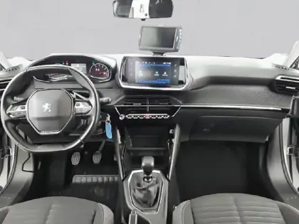 Photo 7 Peugeot 2008  PureTech 130 S&S BVM6