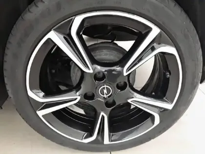 Photo 12 Opel Corsa  1.2 Turbo 100 ch BVM6