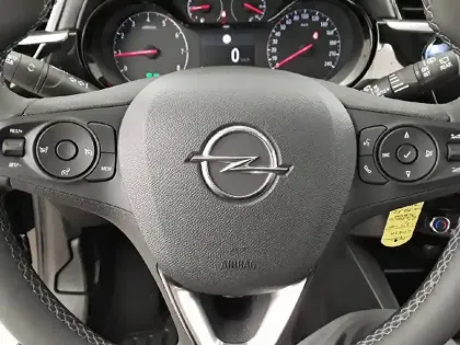 Photo 8 Opel Corsa  1.2 Turbo 100 ch BVM6