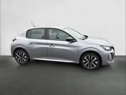 Photo 23 Peugeot 208  Hybrid 100 e-DCS6