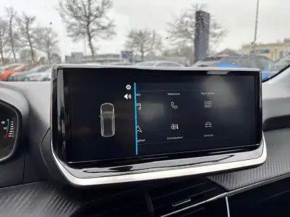 Photo 17 Peugeot 208  Hybrid 100 e-DCS6