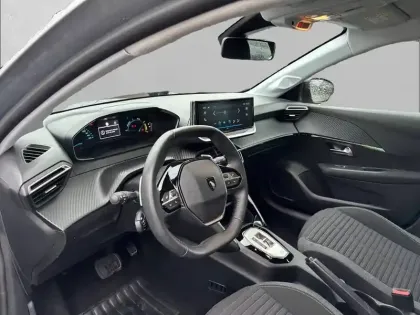 Photo 27 Peugeot 208  Hybrid 100 e-DCS6