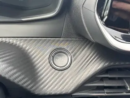 Photo 21 Peugeot 208  Electrique 50 kWh 136ch