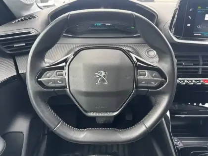 Photo 8 Peugeot 208  Electrique 50 kWh 136ch