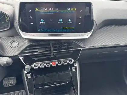 Photo 17 Peugeot 208  Electrique 50 kWh 136ch