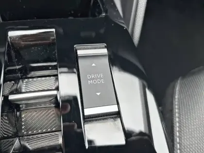 Photo 14 Citroën C4  Hybride 145 e-DCS6