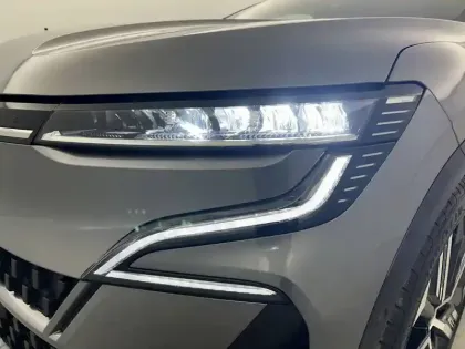 Photo 25 Renault Megane  E-Tech 220 ch autonomie confort GSR2