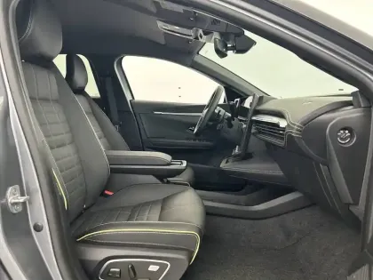 Photo 13 Renault Megane  E-Tech 220 ch autonomie confort GSR2