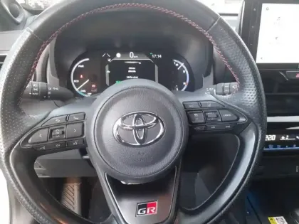 Photo 11 Toyota Yaris  Cross Hybride 116h 2WD