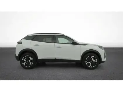 Photo 52 Peugeot 2008  Hybrid 136 e-DCS6