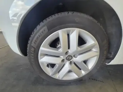 Photo 18 Renault Clio  Blue dCi 85