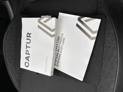 Photo 77 Renault Captur  E-Tech full hybrid 145