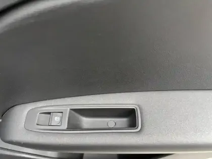 Photo 60 Renault Captur  E-Tech full hybrid 145