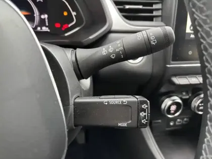 Photo 66 Renault Captur  E-Tech full hybrid 145