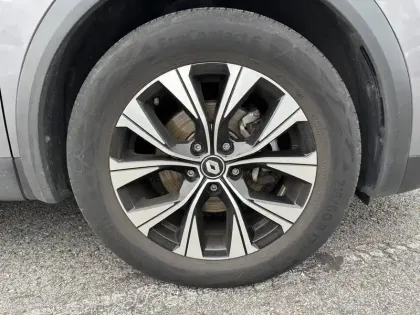 Photo 48 Renault Captur  E-Tech full hybrid 145