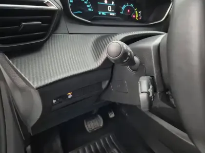 Photo 22 Peugeot 208  Electrique 50 kWh 136ch