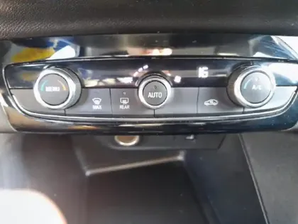 Photo 12 Opel Corsa  1.2 Turbo 100 ch BVM6 Elegance Business