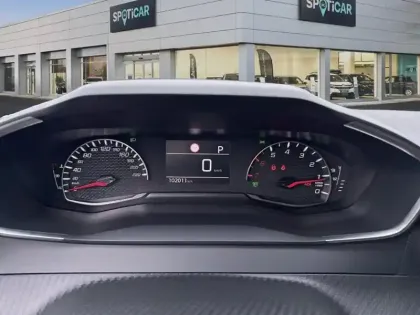 Photo 20 Peugeot 2008  BlueHDi 130 S&S EAT8 Allure