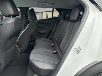 Photo 22 Peugeot 2008  BlueHDi 130 S&S EAT8 Allure