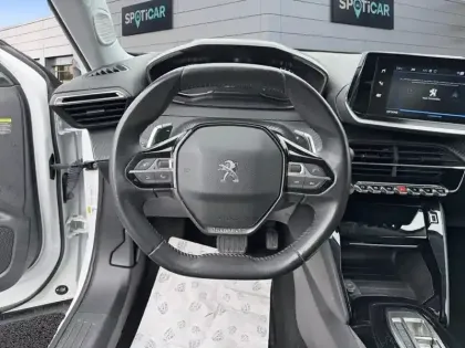 Photo 11 Peugeot 2008  BlueHDi 130 S&S EAT8 Allure