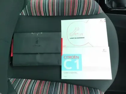 Photo 15 Citroën C1  VTi 72 S&S Feel