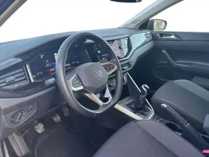 Photo 8 Volkswagen Polo 1.0 TSI 95 S&S BVM5 VW Edition