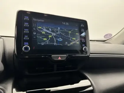 Photo 15 Toyota Yaris Hybride 1.5 HYBRID 116H DYNAMIC BUSINESS