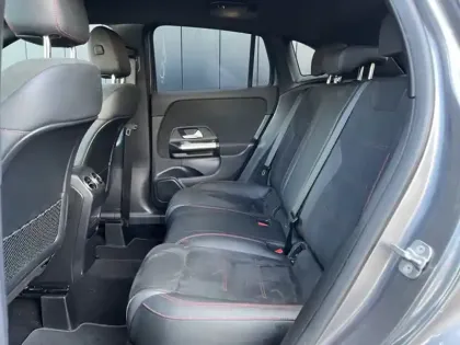 Photo 19 Mercedes GLA 200 d AMG Line