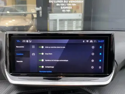 Photo 10 Peugeot 208 II Hybrid 110 e-DCS6 Allure