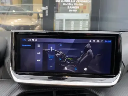 Photo 11 Peugeot 208 II Hybrid 110 e-DCS6 Allure