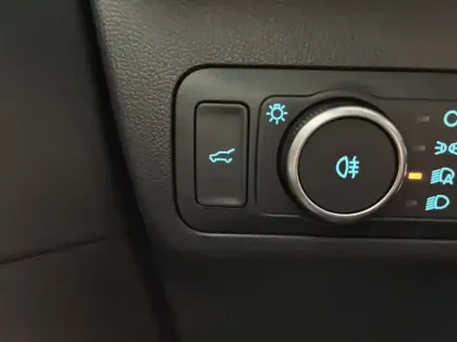 Photo 16 Ford Kuga 2.5 Duratec 180ch Hybrid FlexiFuel ST-Line X Powershift