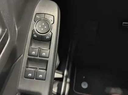 Photo 5 Ford Kuga 2.5 Duratec 180ch Hybrid FlexiFuel ST-Line X Powershift