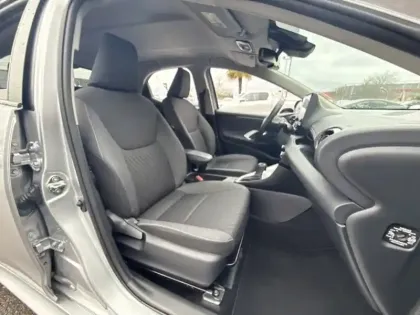 Photo 11 Toyota Yaris Hybride 116h Design