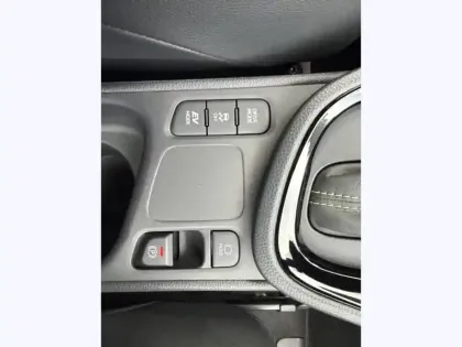 Photo 21 Toyota Yaris Hybride 116h Trail