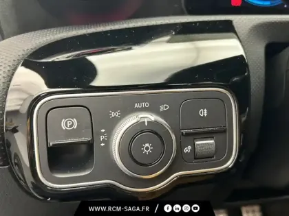 Photo 36 Mercedes Classe A 200 d AMG Line