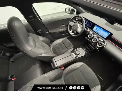 Photo 39 Mercedes Classe A 200 d AMG Line