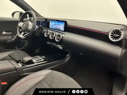 Photo 31 Mercedes Classe A 200 d AMG Line