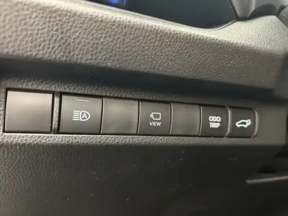 Photo 15 Toyota Rav4 Hybride 2WD 218ch Lounge