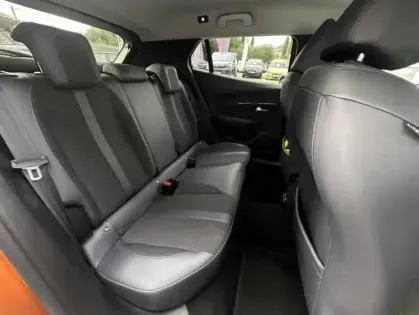 Photo 30 Peugeot 2008 II 1.2 PT 130 S&S ALLURE BUSINESS