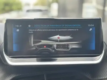 Photo 14 Peugeot 2008 II 1.2 PT 130 S&S ALLURE BUSINESS